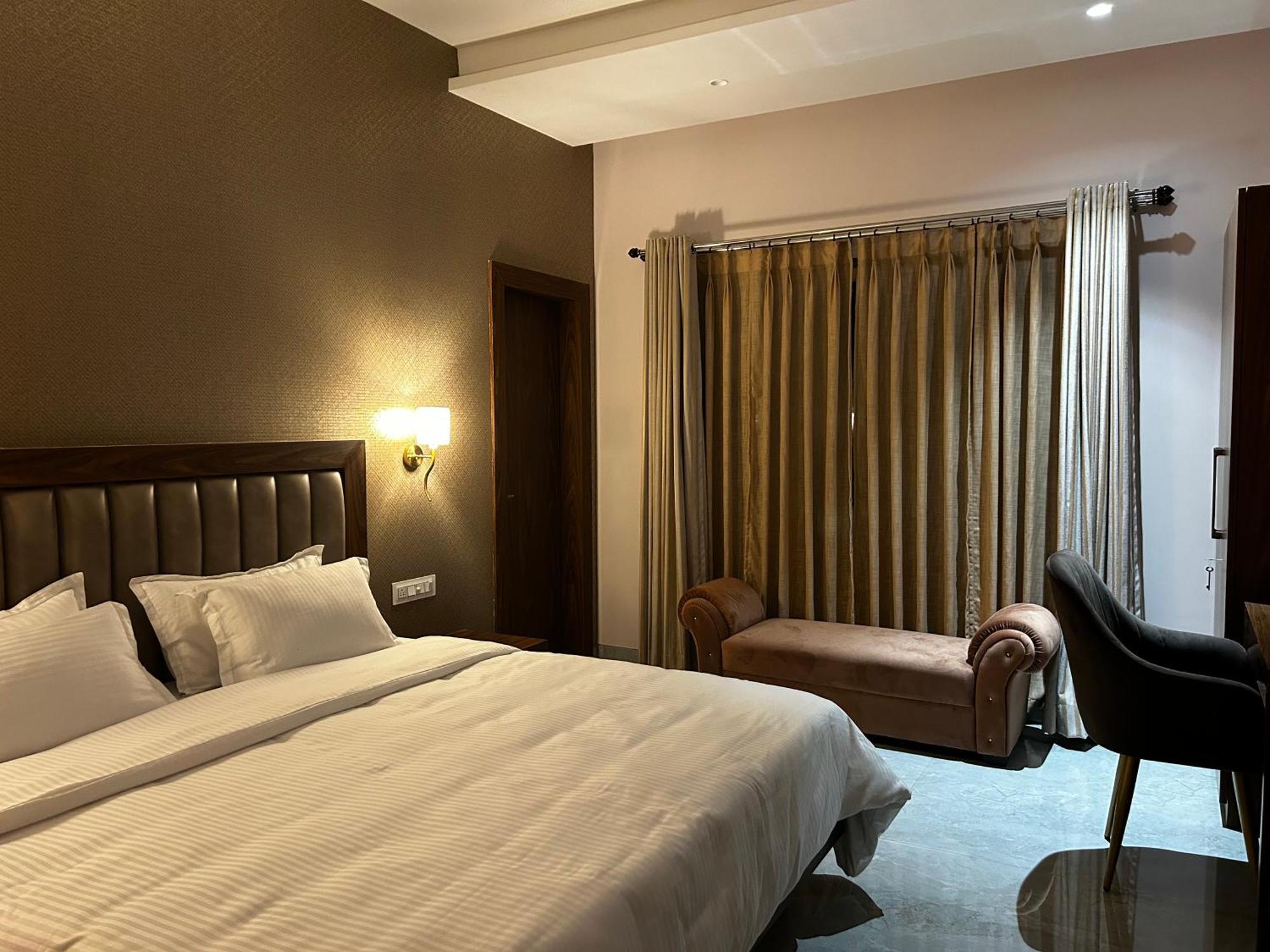 Ashirvad Homestay Varanasi Esterno foto